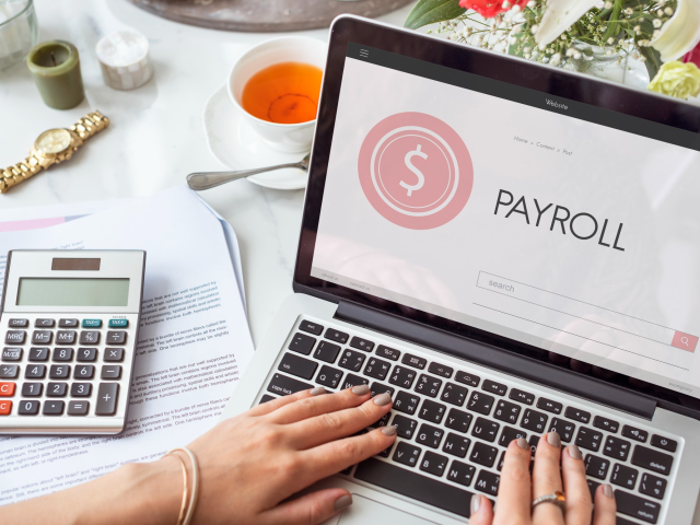The Role of Payroll Services in Managing Employee Benefits in Canada