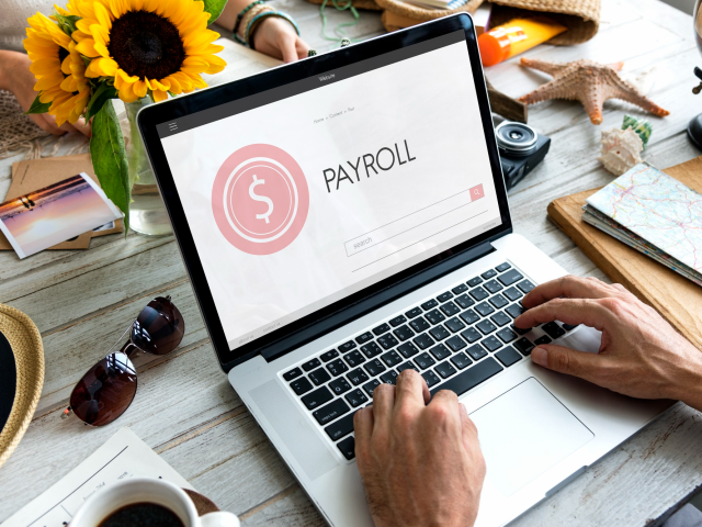 Navigating Canadian Payroll Tax Services: How to Stay Ahead of CRA Expectations