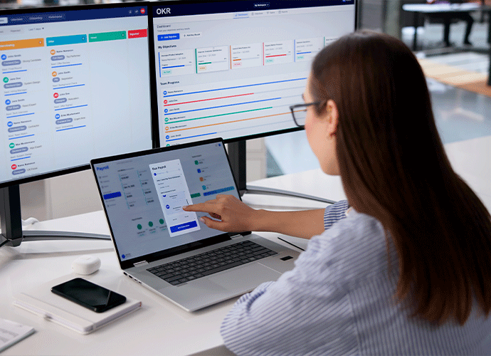 HR manager payroll software