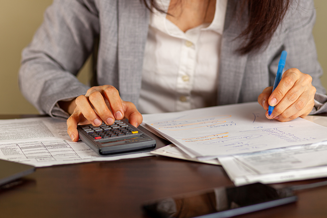 Understanding T4 vs. T4A: Which Slip Do You Need to File?